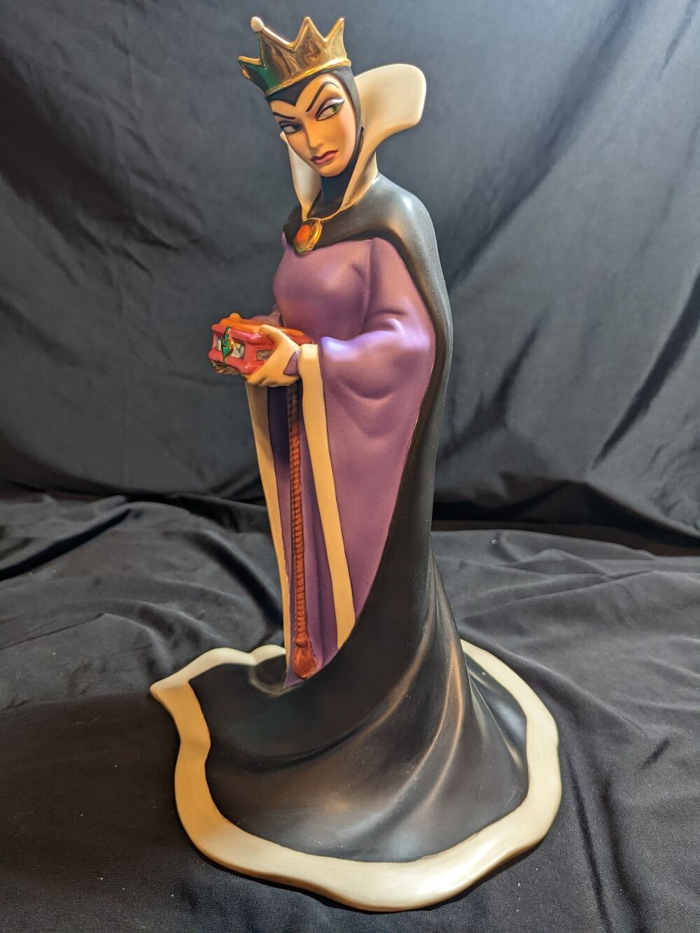 DISNEY WDCC Evil Queen Snow White 1997 Purple Black Porcelain Figurine COA Box